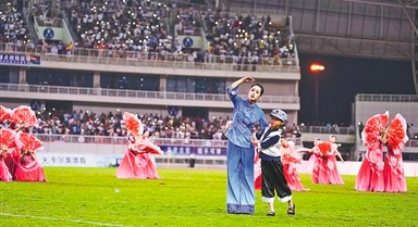 “唱着唱着眼眶就湿了”