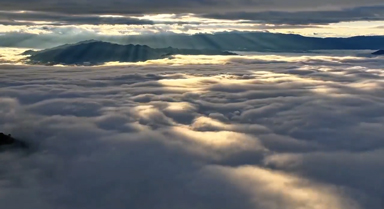 云南梁河云海演绎流动画卷 宛若仙境