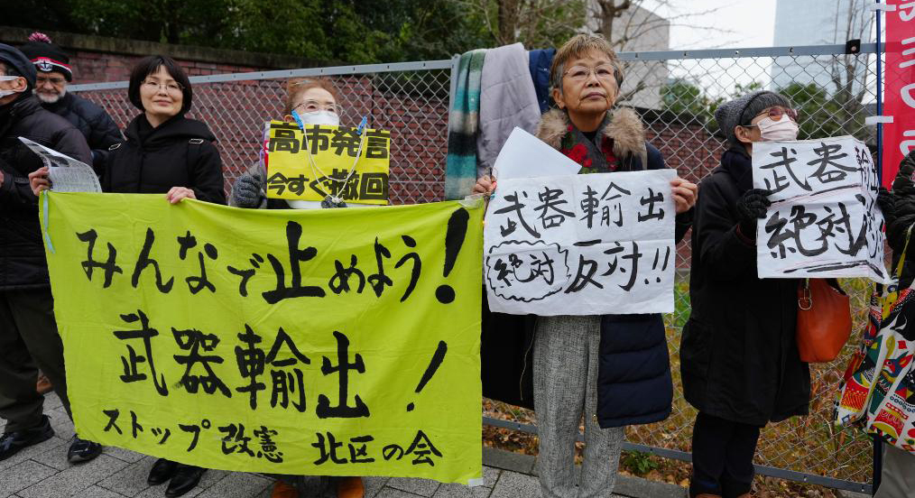 政治加速右转，日本滑向何方