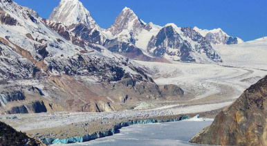 西藏八宿:来古冰川壮美如画