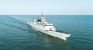 海军某支队组织海上训练