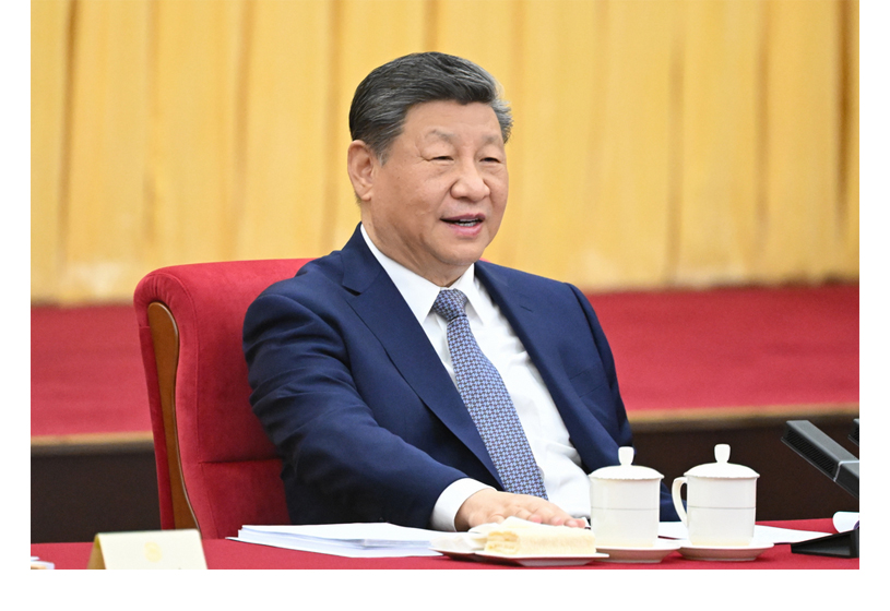 习近平看望全国政协委员